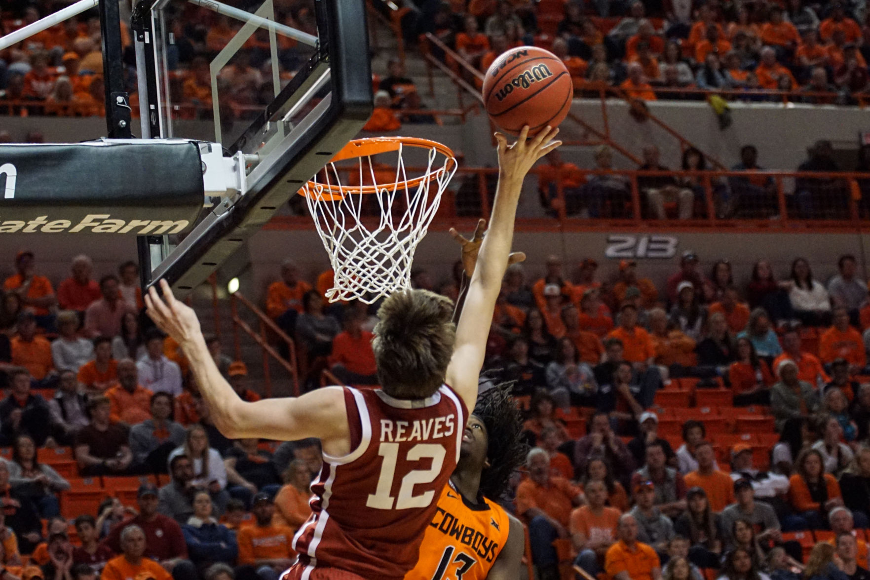 Austin Reaves layup